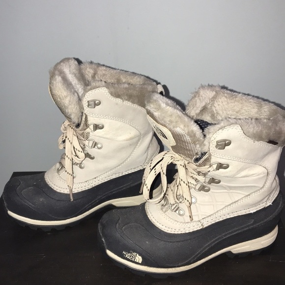 The North Face Boots Size 5.5 - Picture 3 of 8